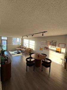 19390 Collins Ave APT 1217