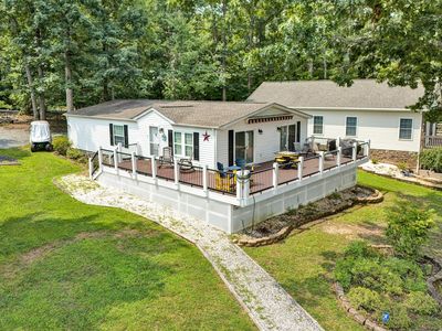 323 Mill Lake Rd