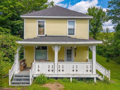 209 E Main St