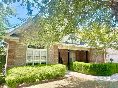 2311 Amberly Ln