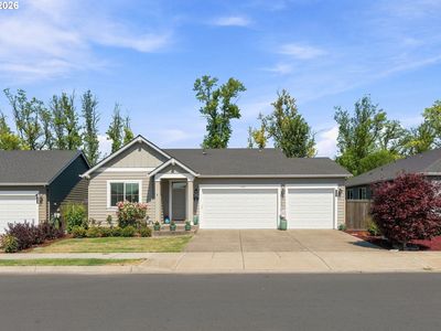 127 NE Hill Way
