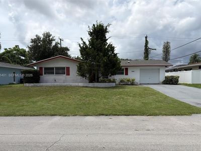 3696 Dogwood Ave