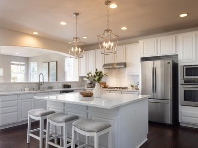 5030 Peninsula Point Dr