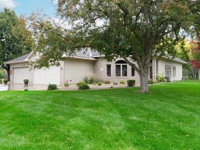 12133 Bluebird Cir NW