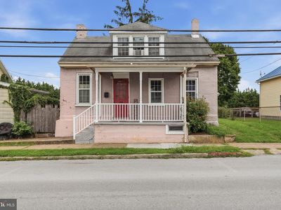 105 S Artizan St