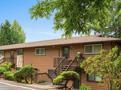 5005 SW Mitchell St Unit 2