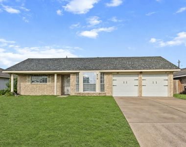 910 Centerwood Dr