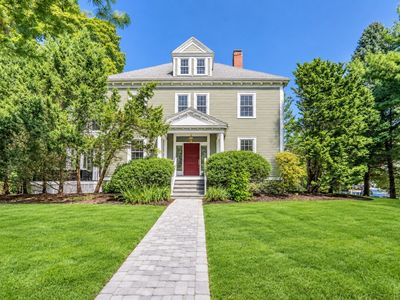 1245 Commonwealth Ave