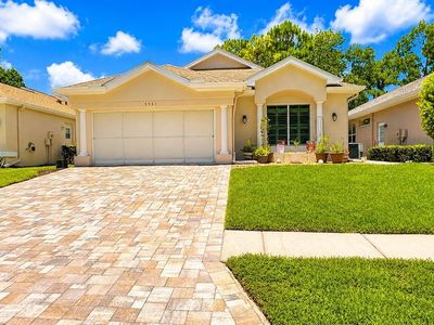 5561 Legend Hills Ln