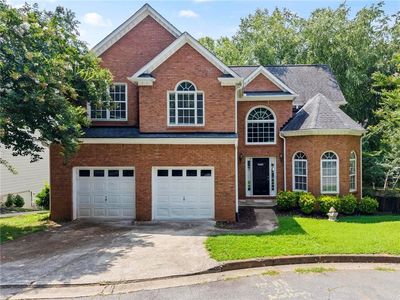 2808 Jamont Ct NE