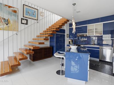 111 N 3rd St Unit 2012