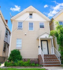 150 Spring St