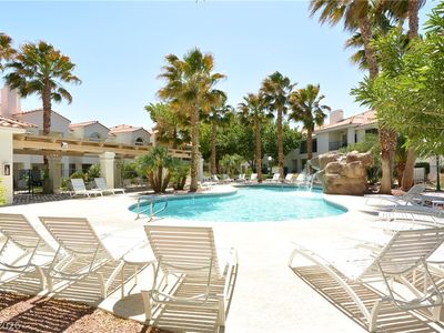 7652 Rolling View Dr Unit 202