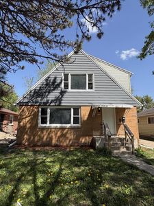 4554 N 49th STREET
