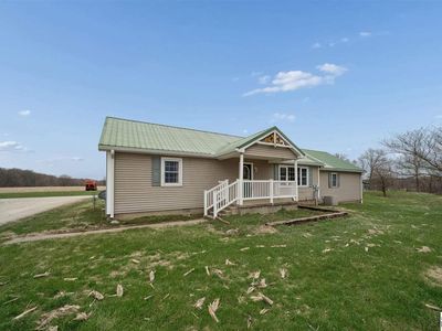3461 East Cres #200-S