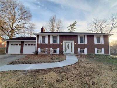 15 Circle Dr