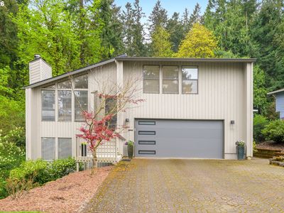 6002 Skyline Cir