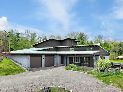 110 Van Ostrand Rd