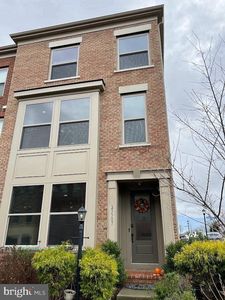 23387 Epperson Sq