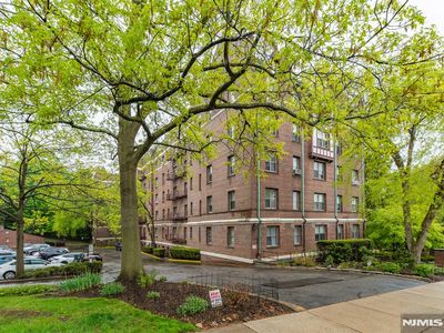 Property at 100 E Palisade Ave APT B22, Englewood, NJ