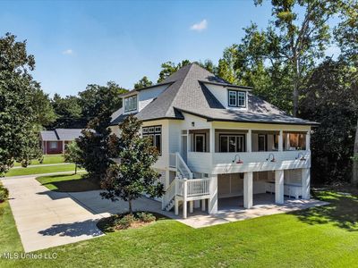 1305 Fort St