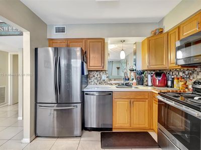 480 NW 76th Ave APT 407