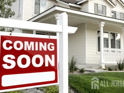 Property at 1514 Hudson Cir, Highland Park, NJ