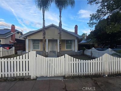 1767 N Arrowhead Ave