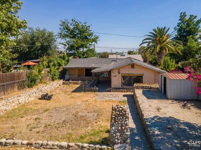 Property at 3035 Lake St, Bakersfield, CA