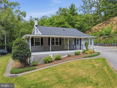11733 Snug Harbor Ln