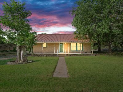 592 E Highway 36