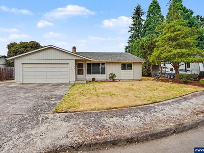 4235 Snoopy Ct NE