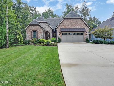 235 Forest Hill Dr