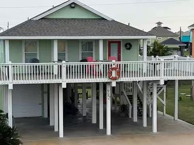 982 Nassau Dr
