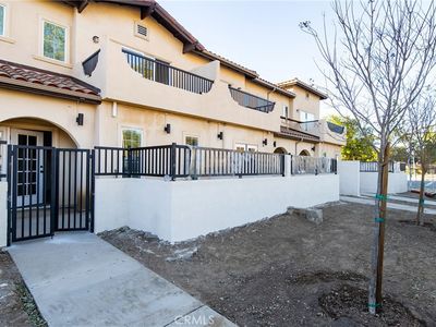 5502 E Los Angeles A Ave #1