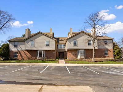 132 White Oak Ct APT 5