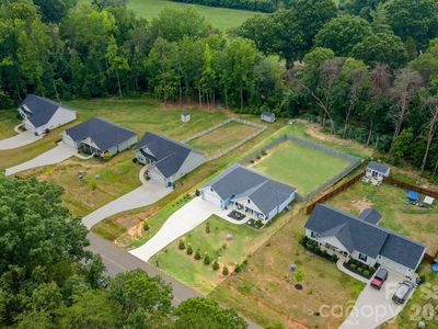 1002 Westminster Dr
