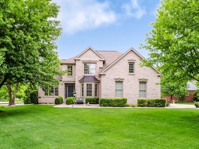 896 Silverleaf Dr