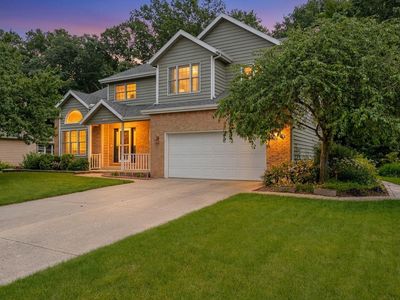 300 Sandpiper Dr