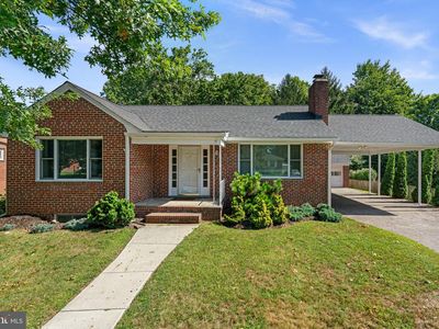 2206 Pleasant Dr