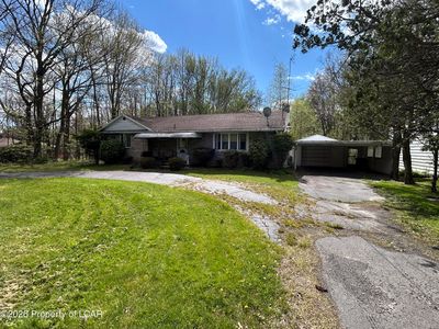 582 Hillside Dr