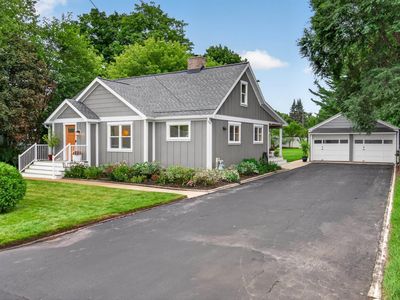 10350 E Cherry Bend Rd