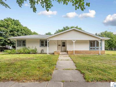 509 W College Ave