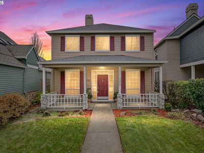 1202 NE Parksedge Cir