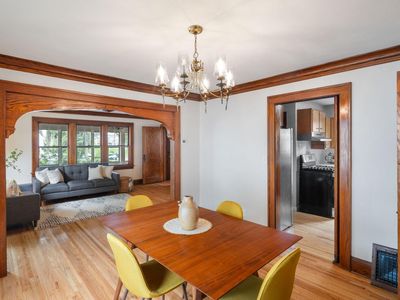 686 White Bear Ave N