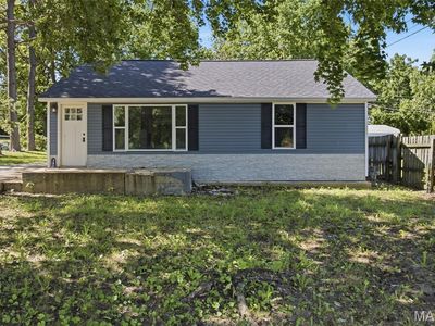 Property at 701 W Glendale St, Salem, MO