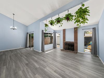 2147 Citrus Tree Ln