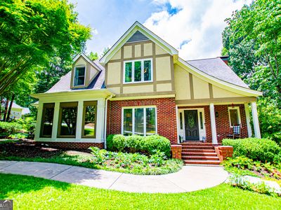 150 Laurel Lakes Dr