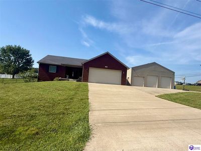 28 Arlington Dr
