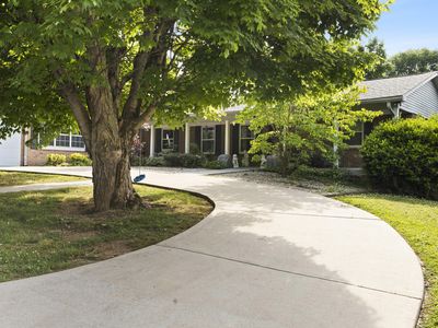 2645 Mountain View Dr